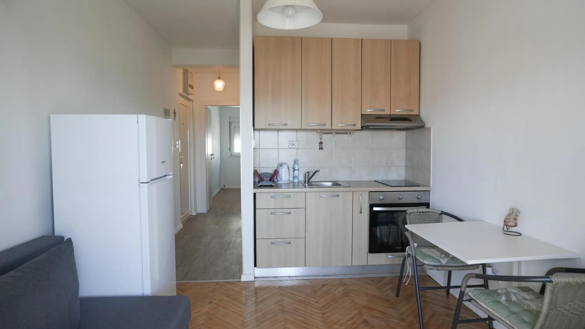 Sunset Dreams - 5Min Beach Walk Apartment Trogir